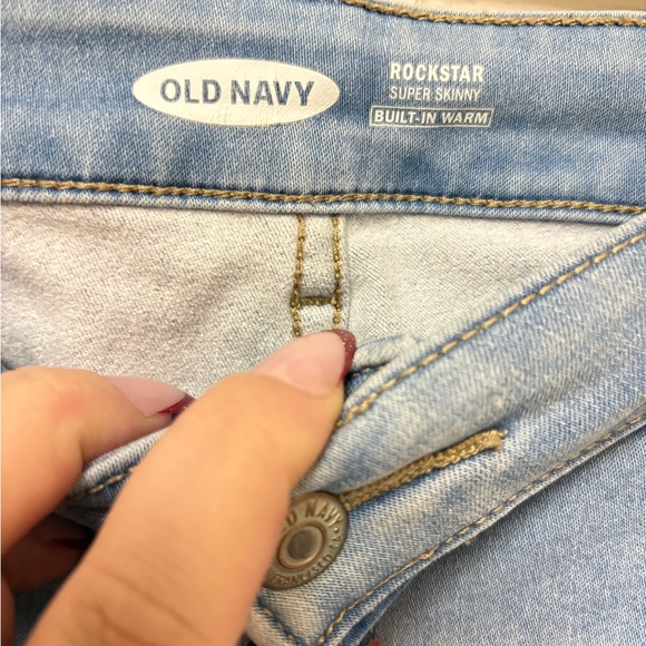 Old Navy Women’s size 8 Light Blue Rockstar Jeans - Picture 3 of 5